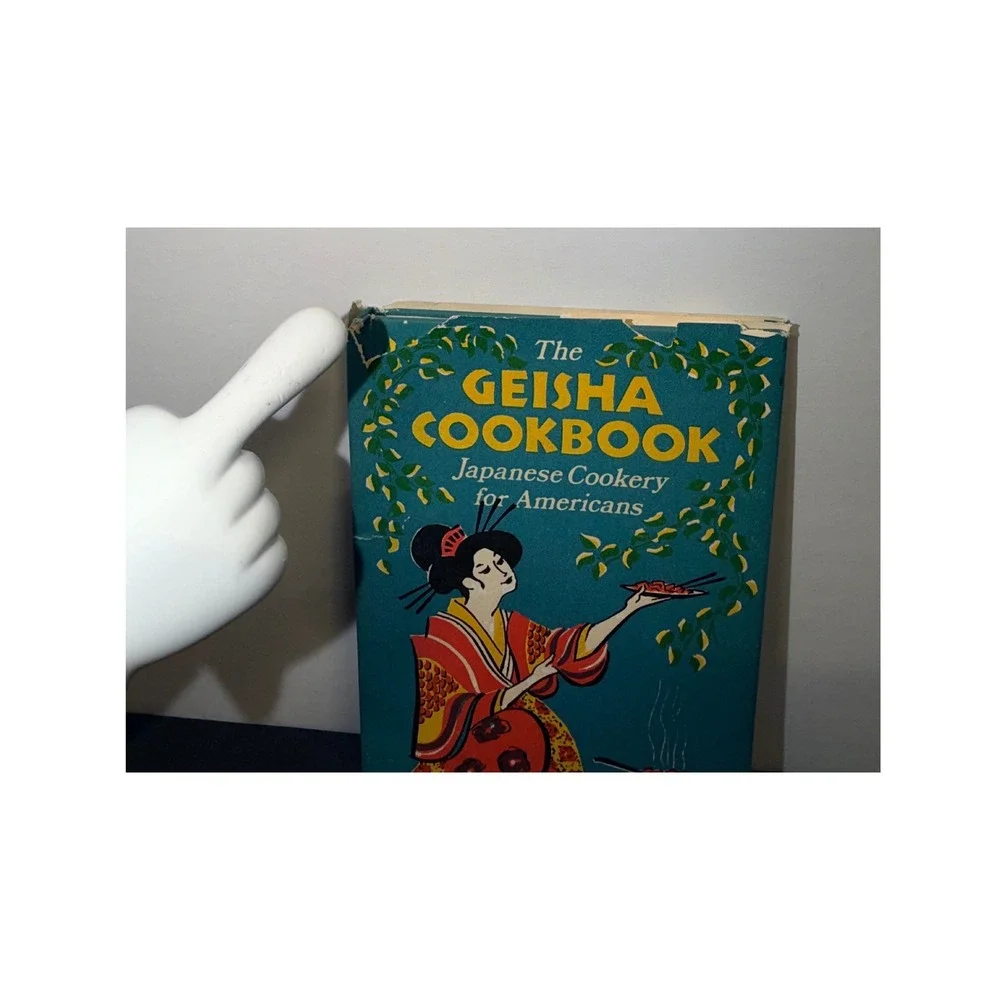 The Geisha Cookbook Japanese Cookery for Americans Peter Pauper Press 1973